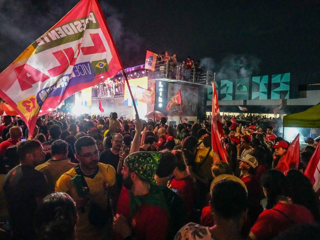 Lula é reeleito presidente do Brasil: democracia e direitos sociais seguem no centro do debate